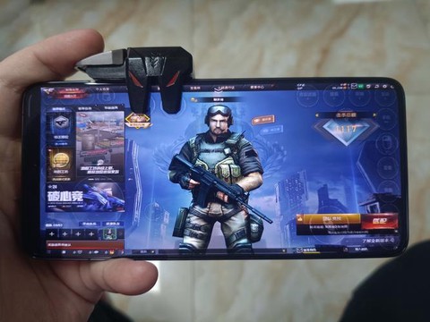 怎么用手机玩穿越火线